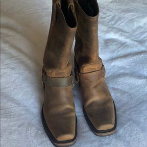 Frye women’s boots 7.5 M